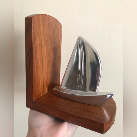 Vintage Set of MCM Wood & Silver Sailboat Bookends - Picture 7 of 12